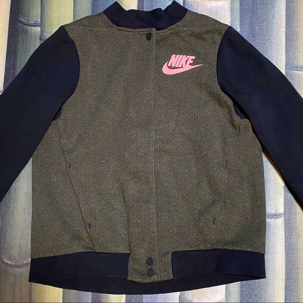 ❤️Nike Jacket ♥️Girls Large EUC! So cute and unique
